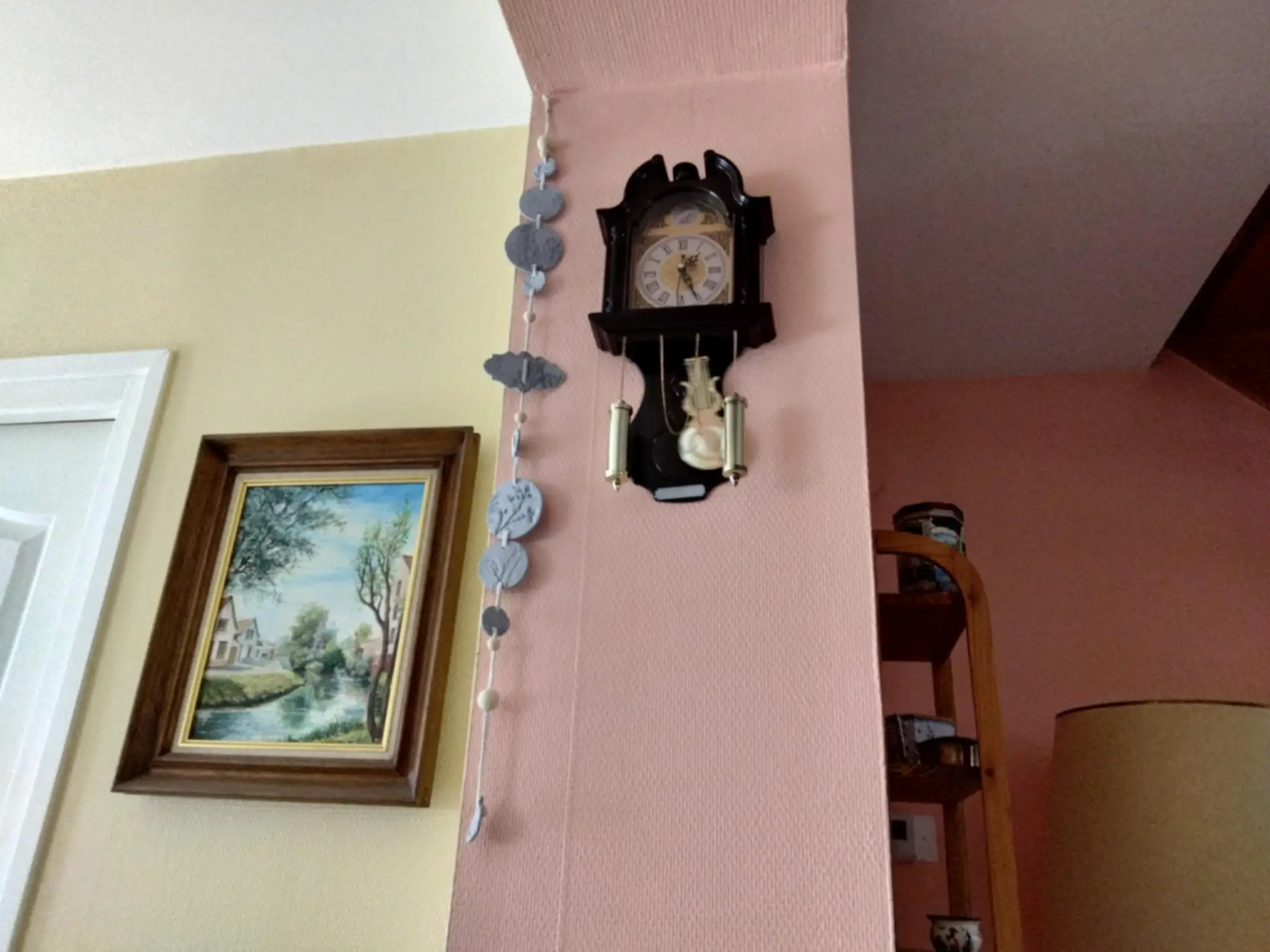 création suspension d'impression végétale grise