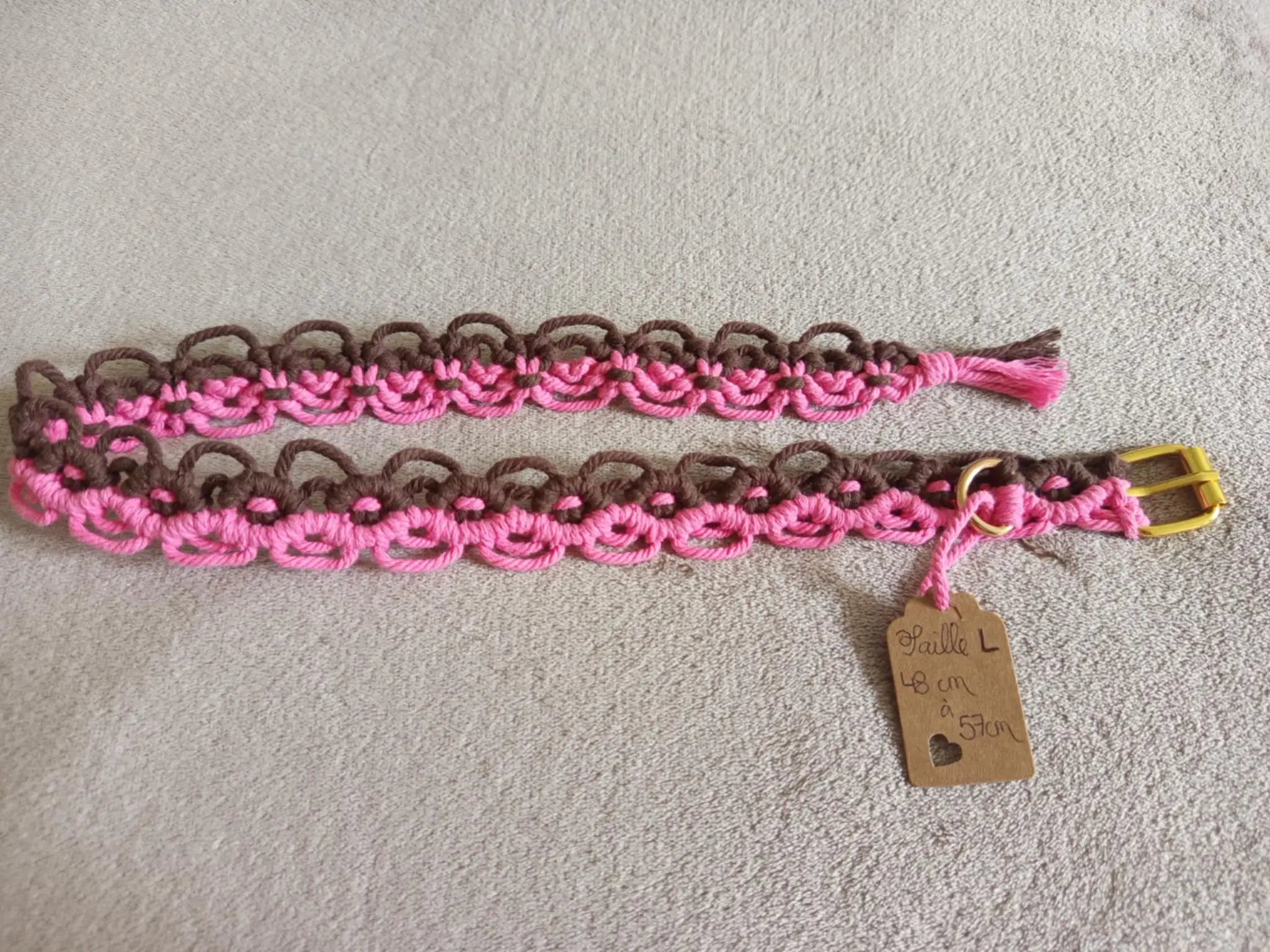 Collier pour chien en macramé, modèle Hatchi taille L, couleur rose et marron